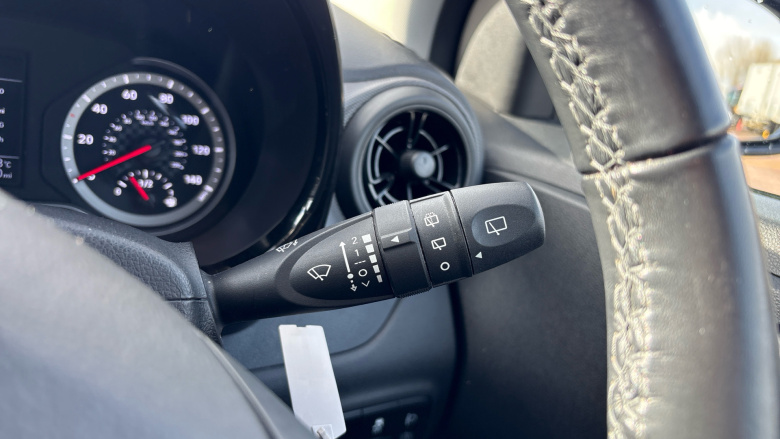 Hyundai i10 1.0 MPi SE Connect 5dr Petrol Hatchback